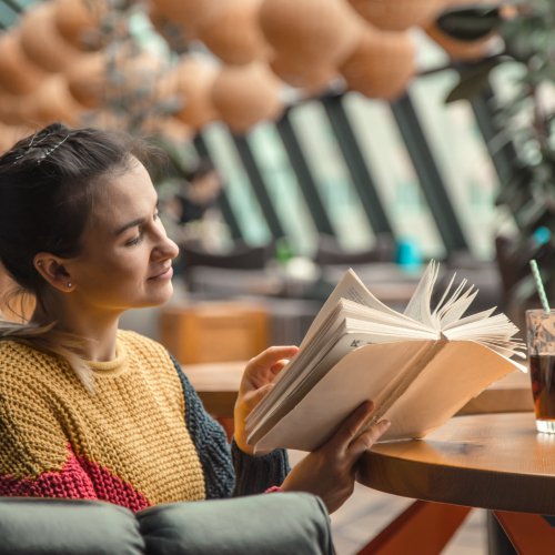 Medium reading in Dorset